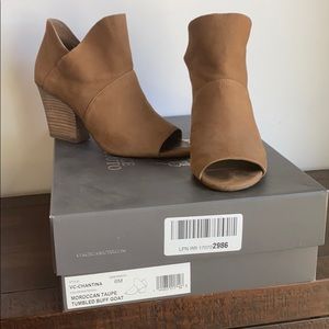 Vince camuto booties 6